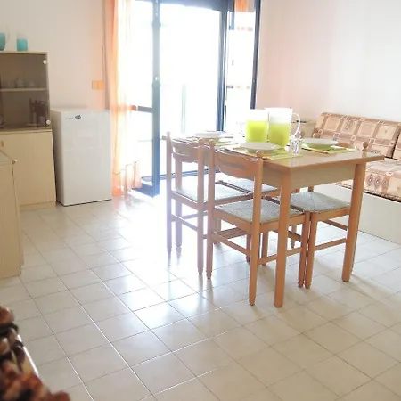 Apartment Modern Near The - Beahost *