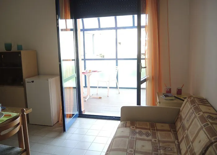 Modern Near The - Beahost *